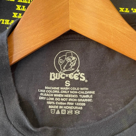 Unisex Women’s Men’s Buc-ee’s tour 1982-2021 black short sleeve t-shirt Small - Picture 3 of 3